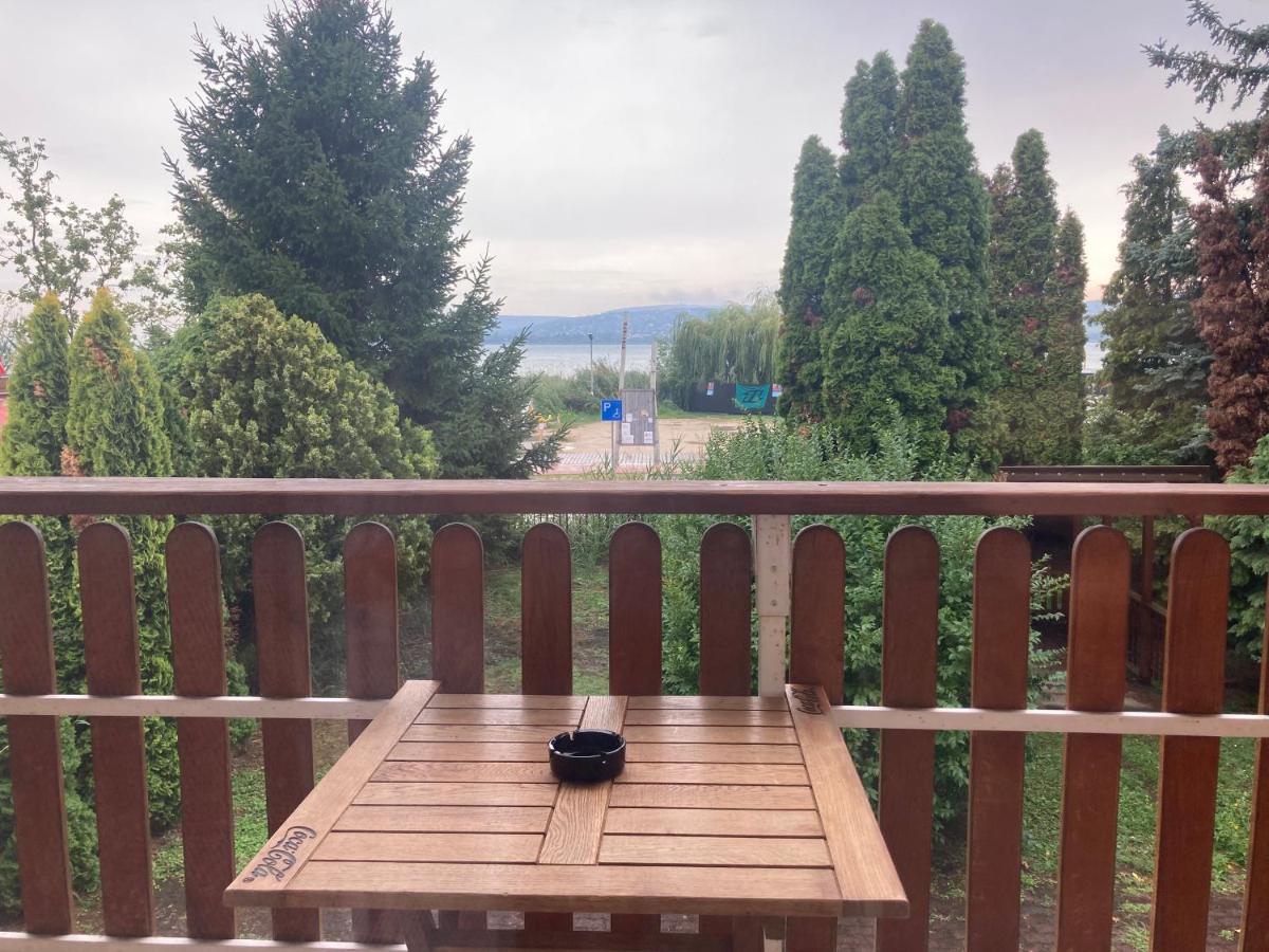 Sunset Beach Apartman Balatonfůzfő エクステリア 写真
