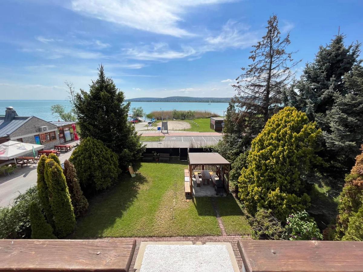Sunset Beach Apartman Balatonfůzfő エクステリア 写真