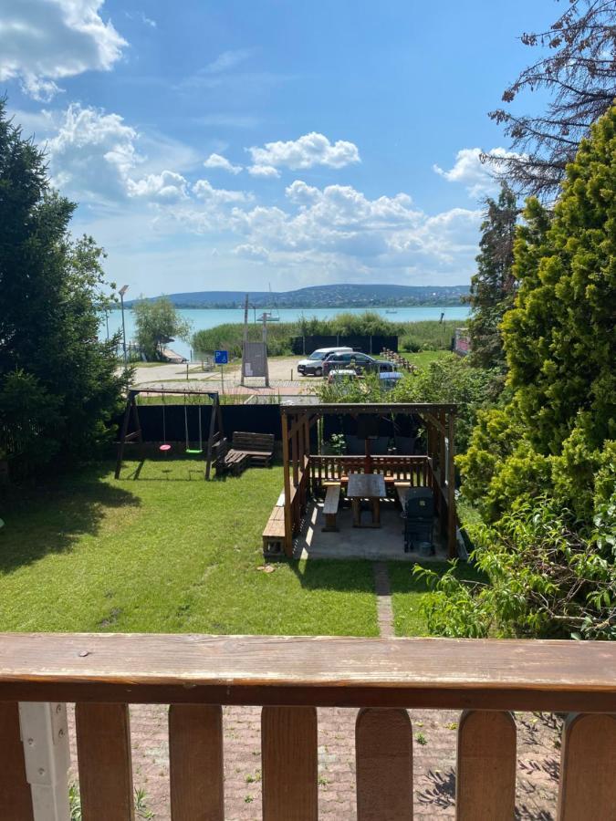 Sunset Beach Apartman Balatonfůzfő エクステリア 写真